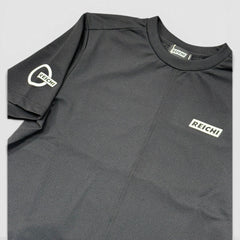 テックTシャツ